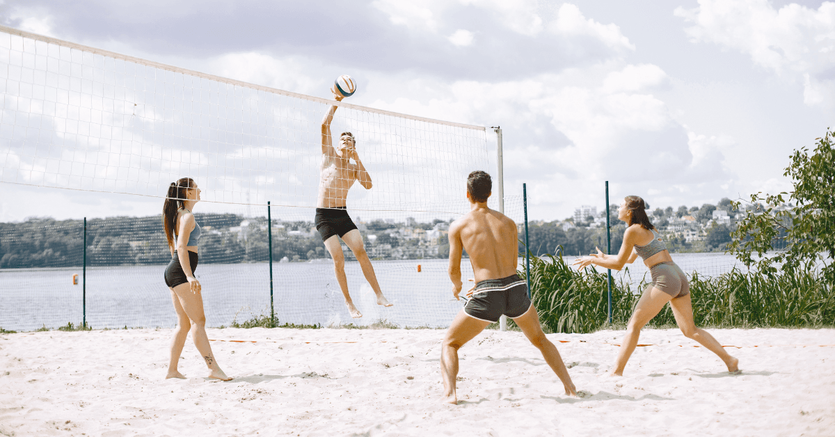 Sport in spiaggia: le opportunità per stabilimenti che puntano su fitness & beach‑volley