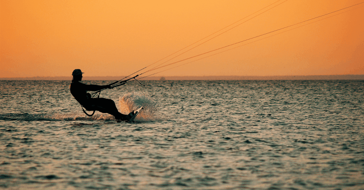 Kitesurf in Calabria: le spiagge migliori per vivere l’emozione del volo sull’acqua