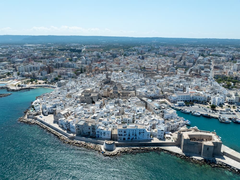 Spiagge più belle Monopoli: Guida per la tua estate 2026