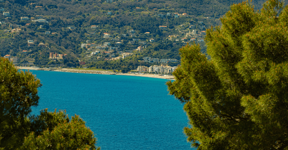 Spotorno 2026: Cosa Vedere e Fare per una Vacanza Perfetta - spiagge.it